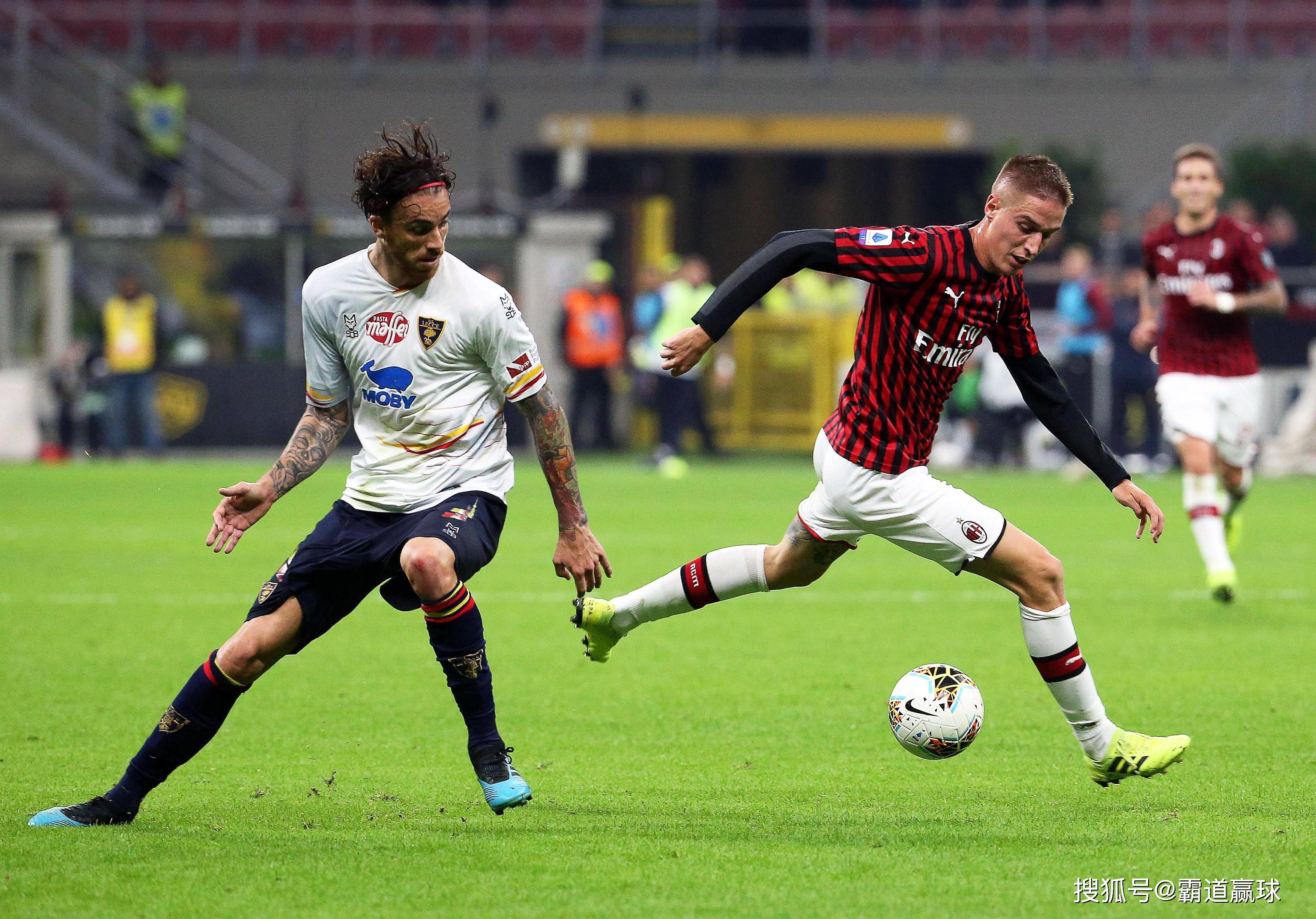 BB体育-欧冠关键时刻走向成谜，AC米兰外线爆发，悬念犹存，身体对抗强度拉满(2077全都是正确答案攻略)