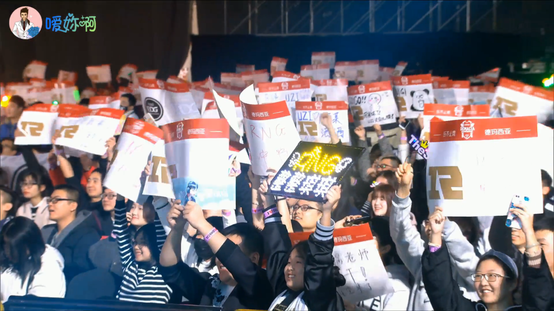 贝博-包含蒂姆回归赛场，关键助攻首场状态亮眼，DWG观众沸腾！的词条